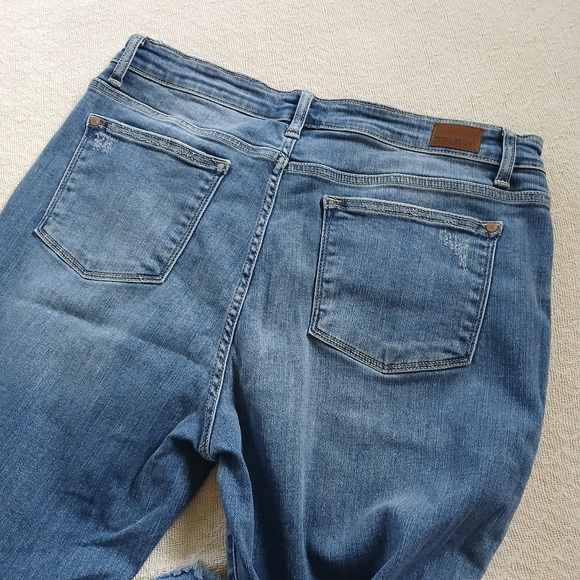 judy blue ♡ relaxed fit jeans - Picture 7 of 10